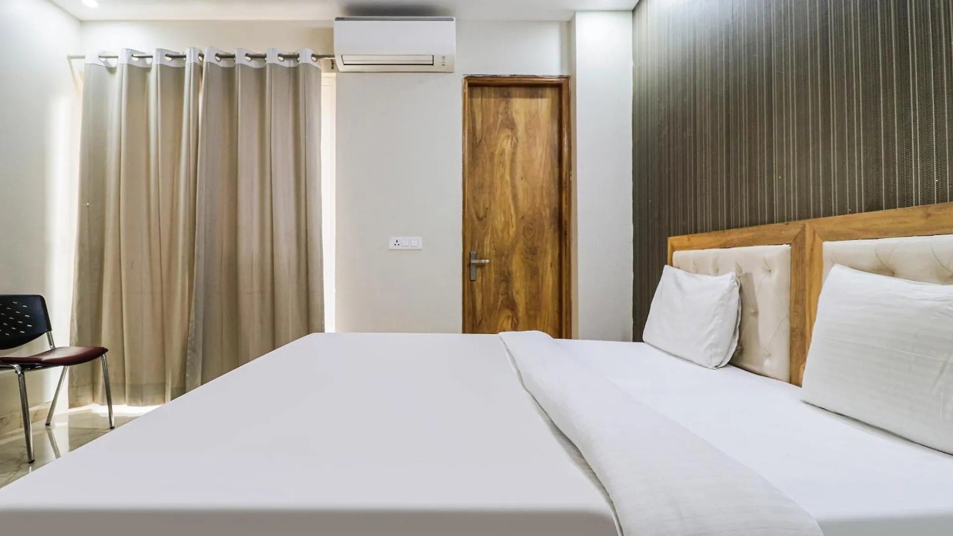 Collection O Maharaja Hotel Gurgaon