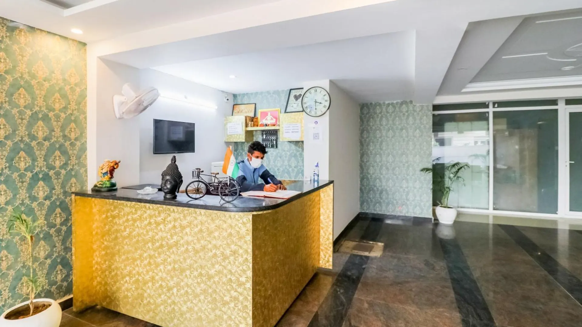 Collection O Maharaja Hotel Gurgaon